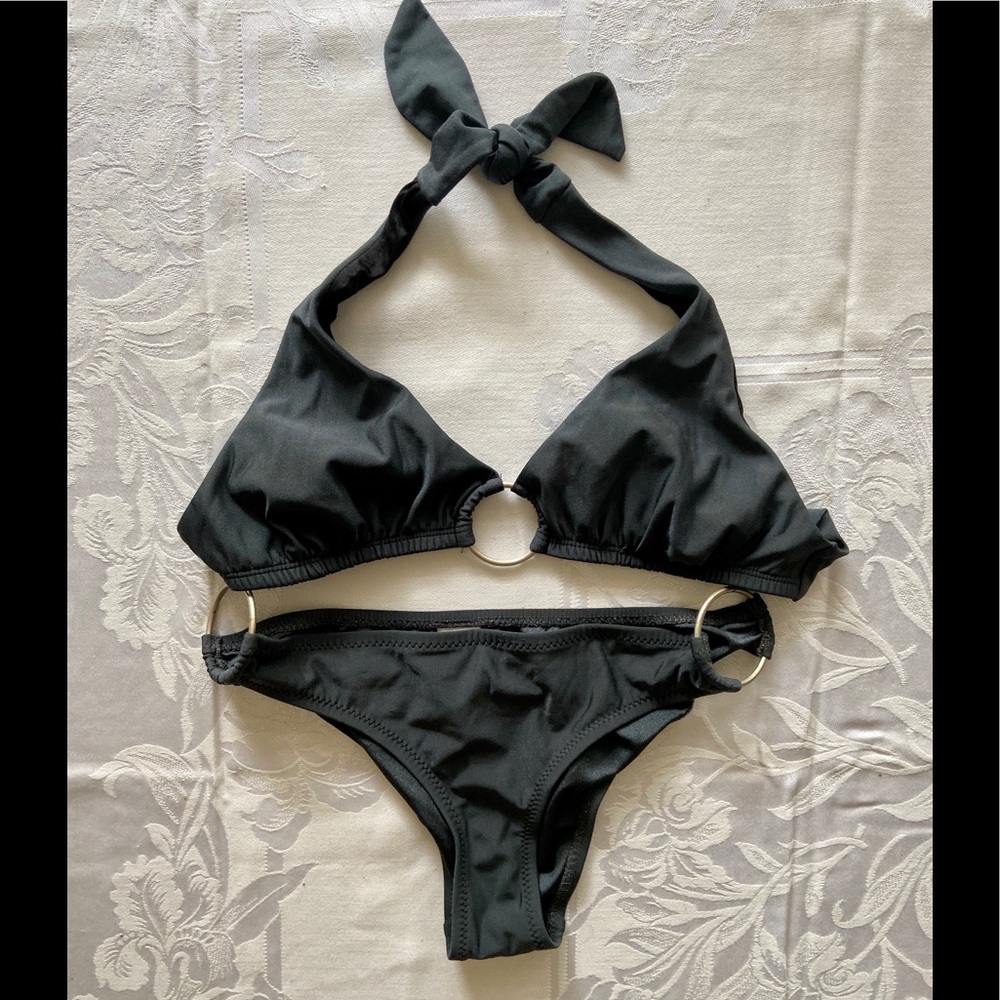 Lisa Curram Dark charcoal get  Bikini